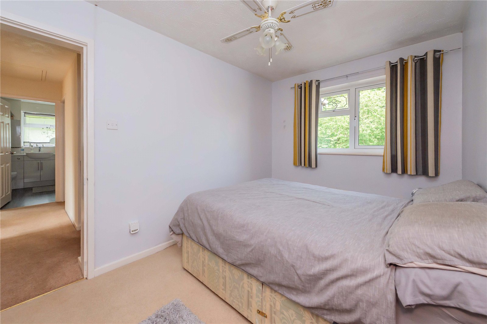 Picture No. 02 Cotswold Drive, Telford, TF3