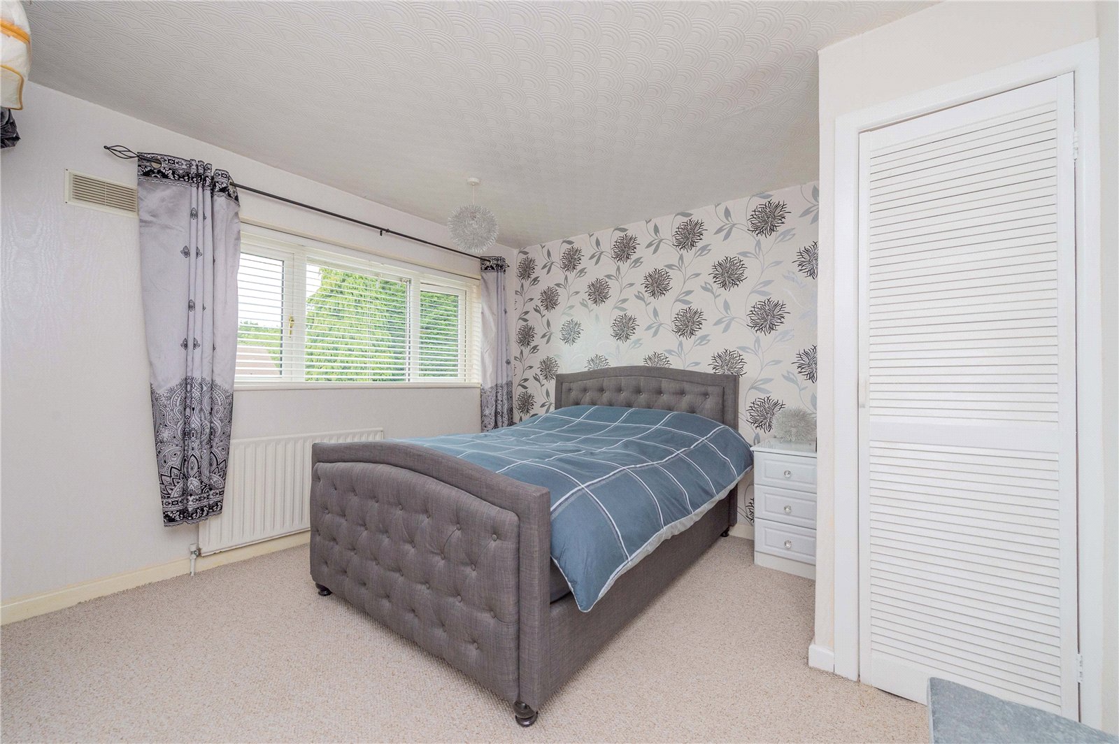 Crescent Road, Hadley, TF1
