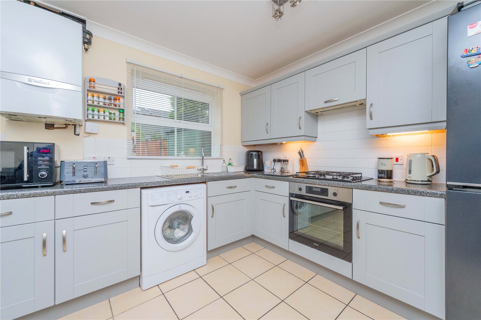 Picture No. 69 Arundel Close, Telford, TF3