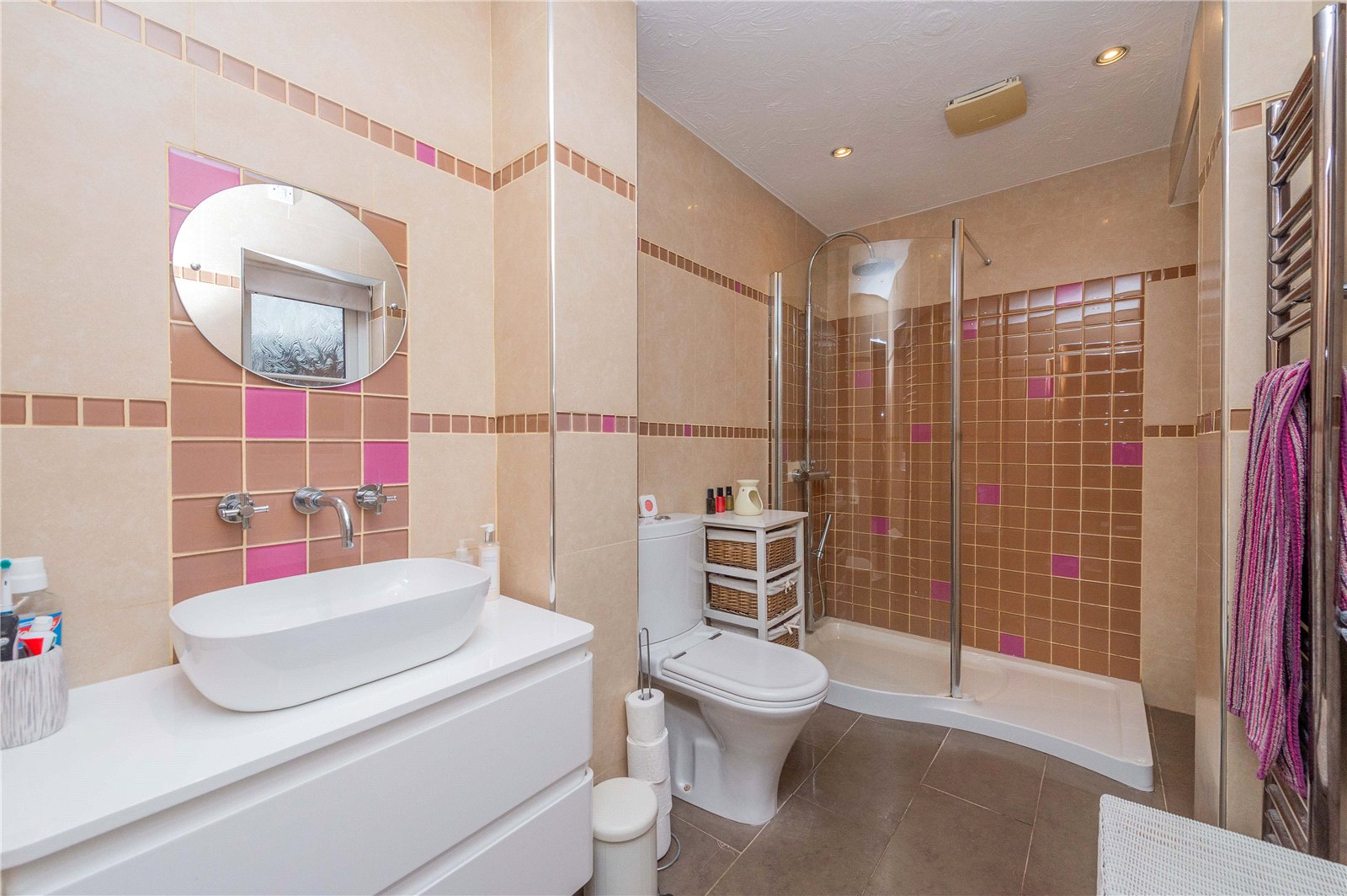 Picture No. 38 Highgrove Meadows, Priorslee, TF2
