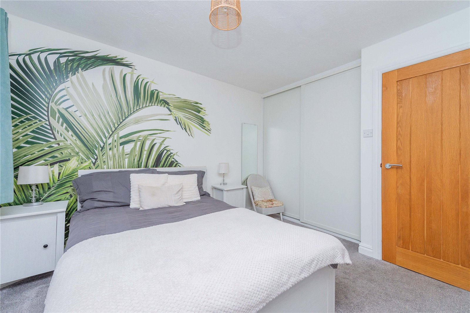Picture No. 54 Highgrove Meadows, Priorslee, TF2