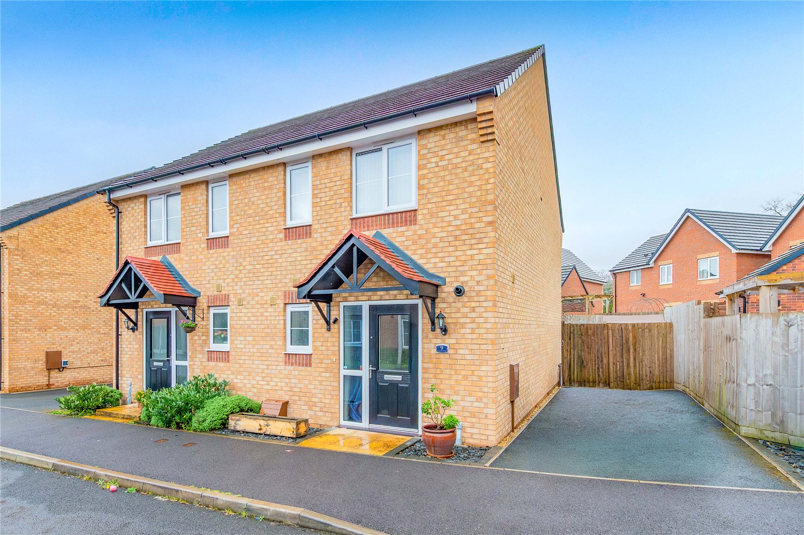 Picture No. 72 Farrington Way, Shifnal, TF11