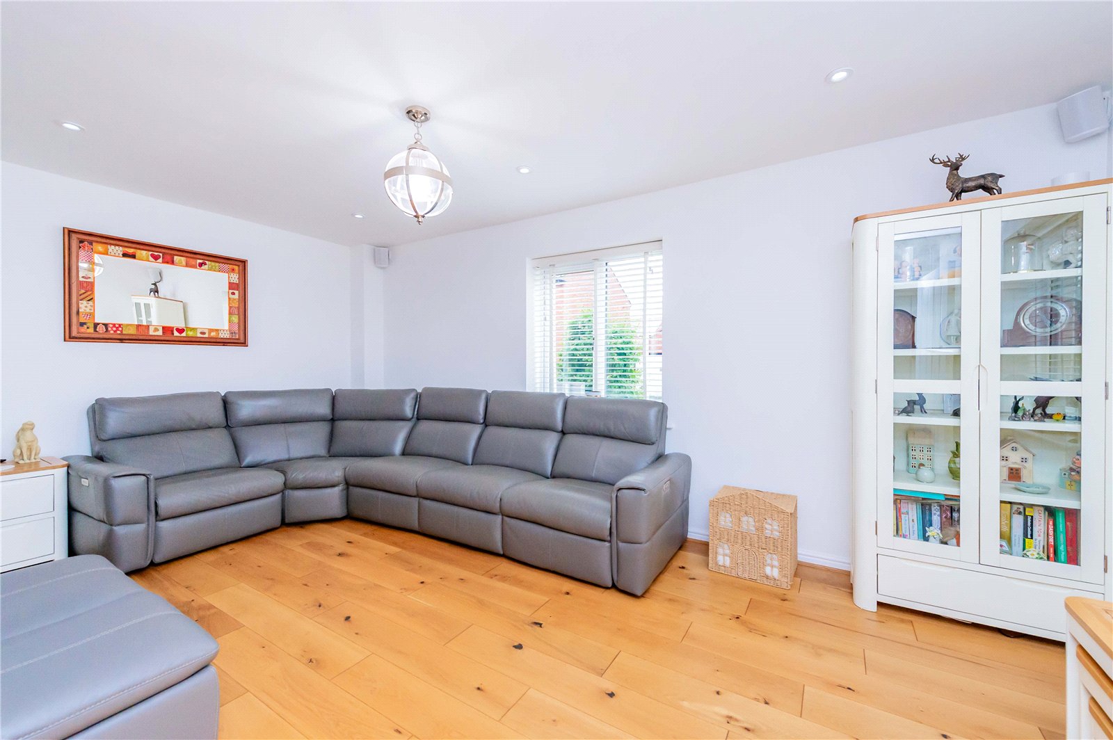 Cheshires Way, Telford, TF3