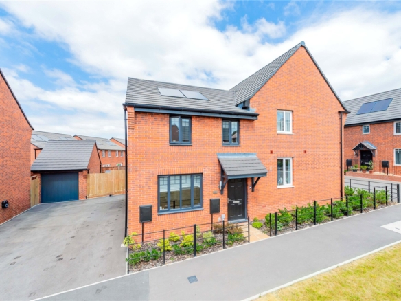 Hewer Parade, Lawley, TF4