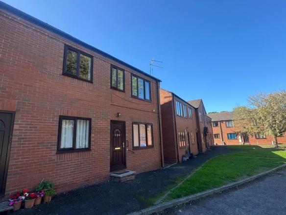 Queens Court, Madeley, TF7